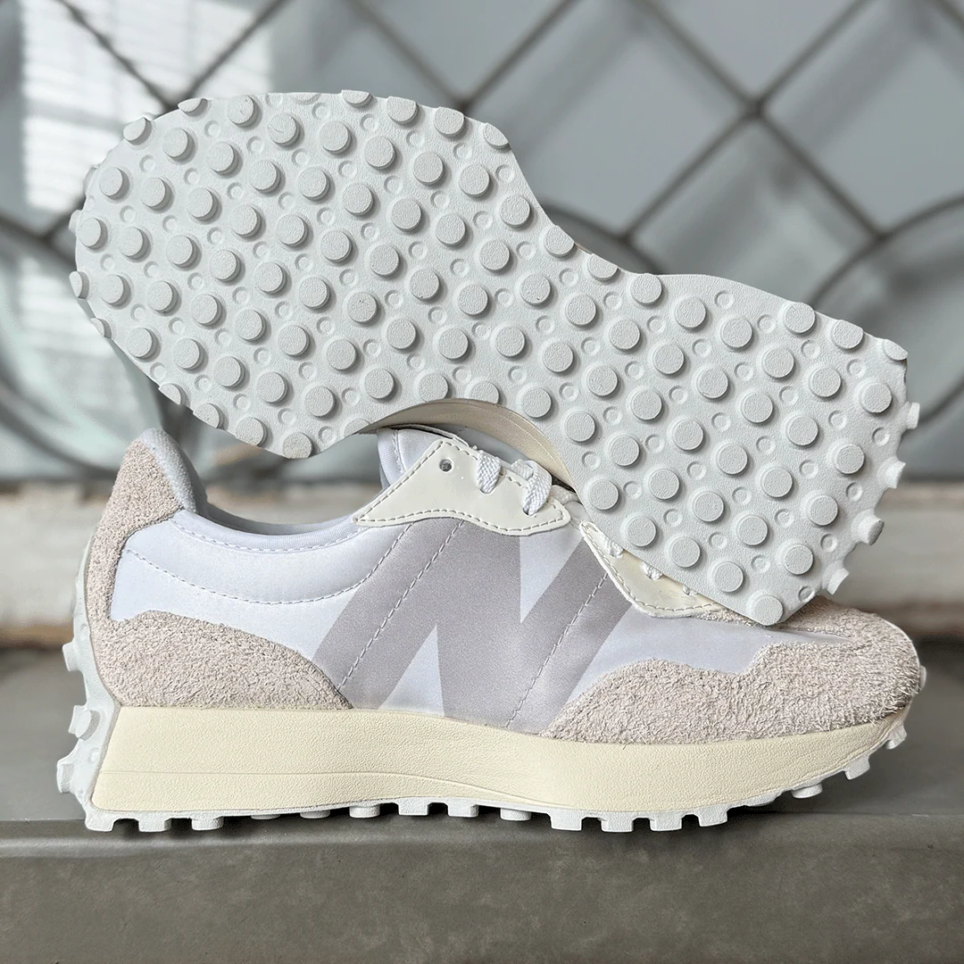 New Balance 327 White Moonbeam Women��s