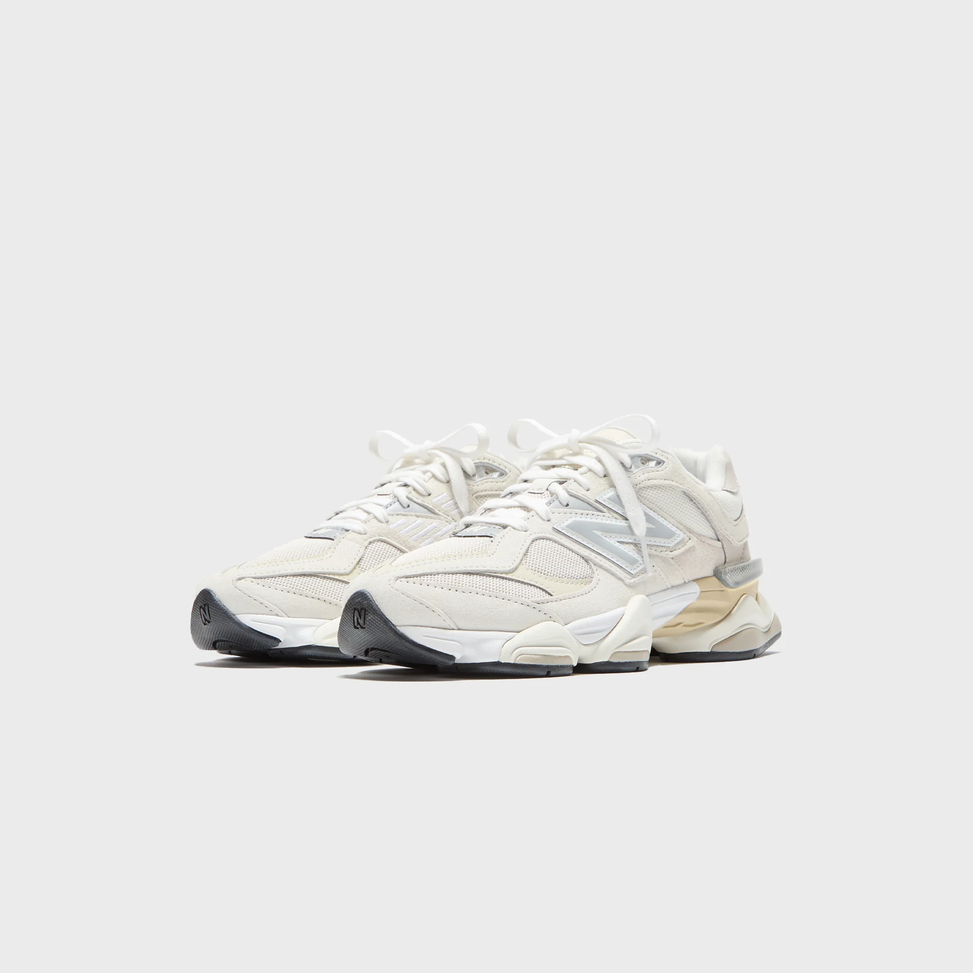 (RTV) New Balance 9060 - Sea Salt / Moonbeam / Turtledove