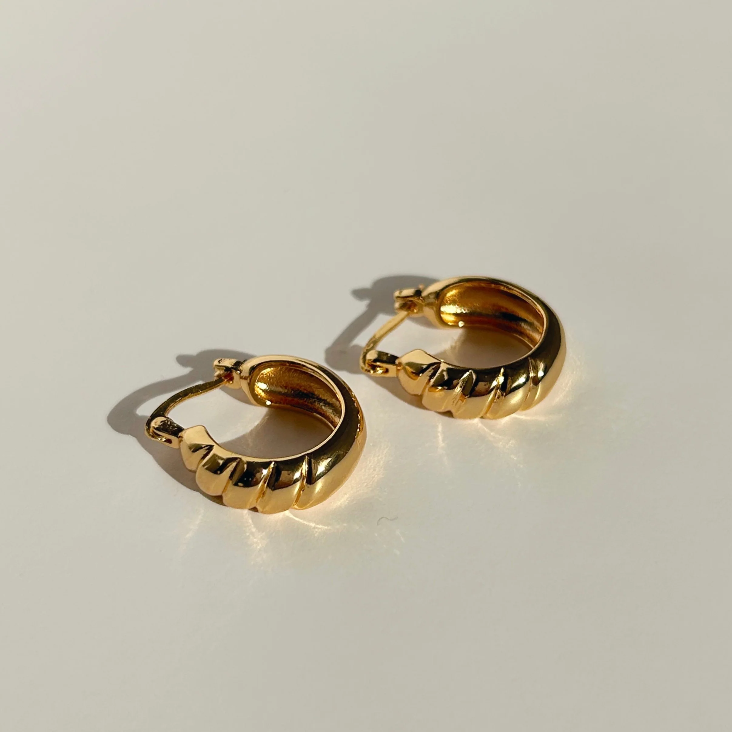 Laguna Croissant Dome Hoops