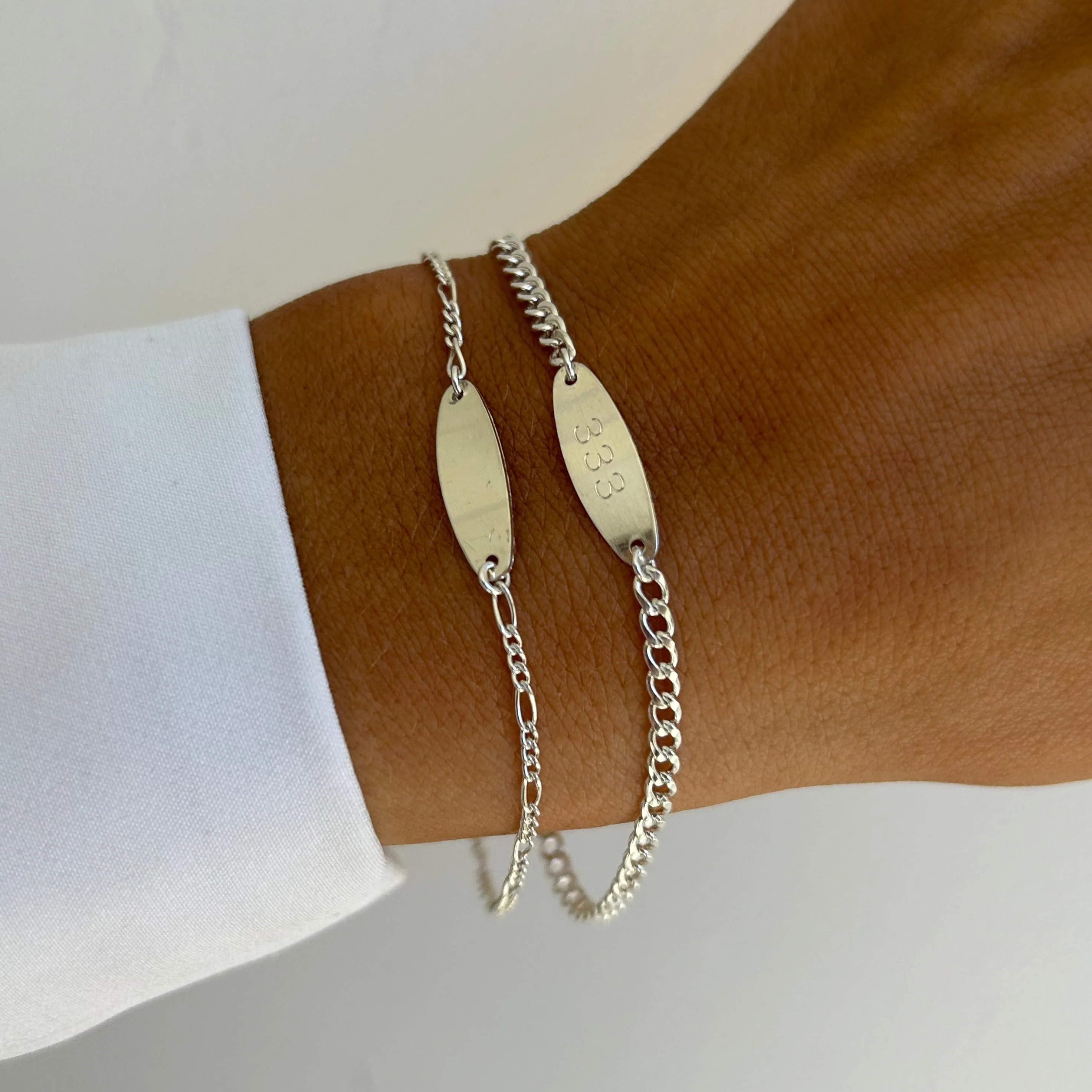 Silver Engraved Round Nameplate Bracelet