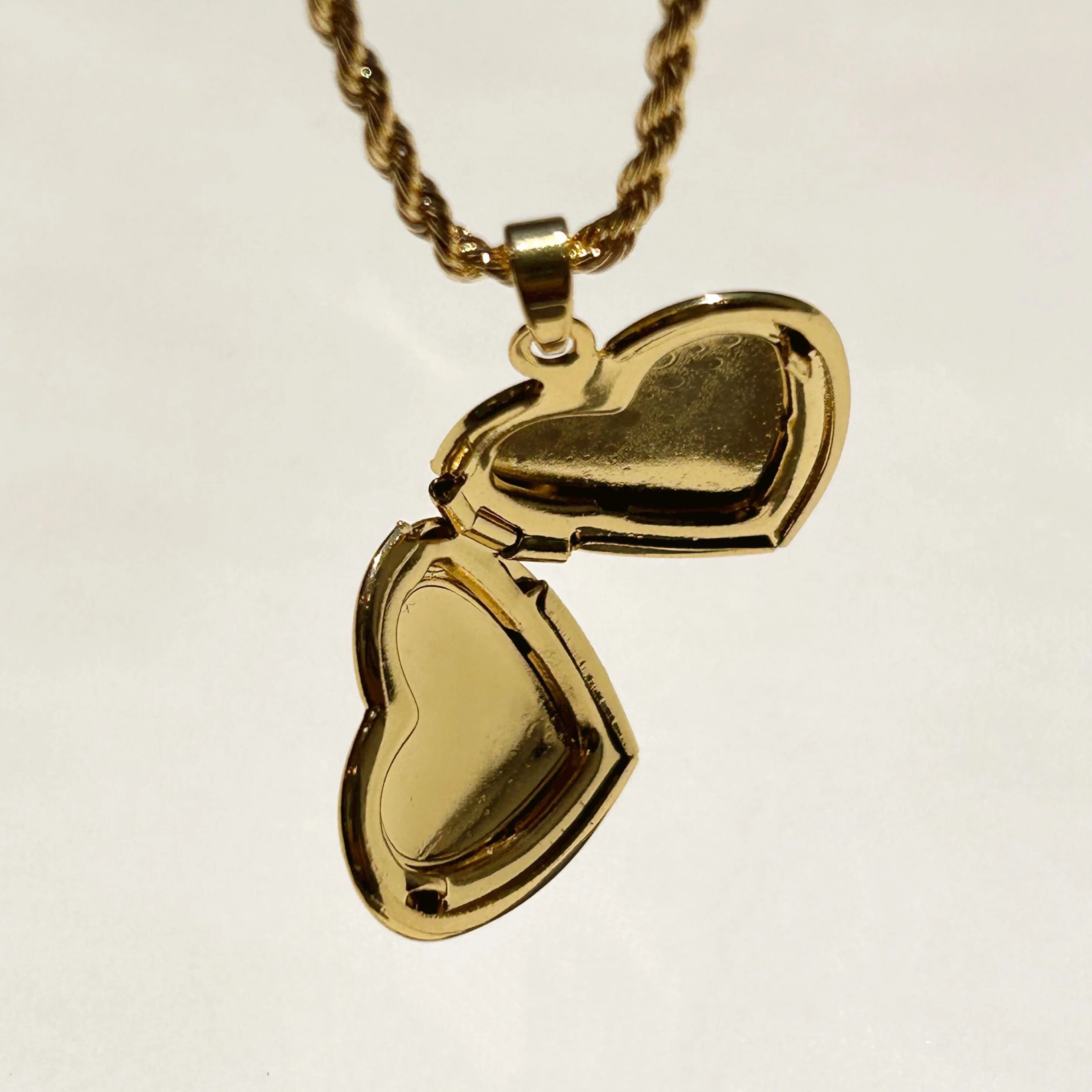 Gold Engraved Detailed Locket Necklace