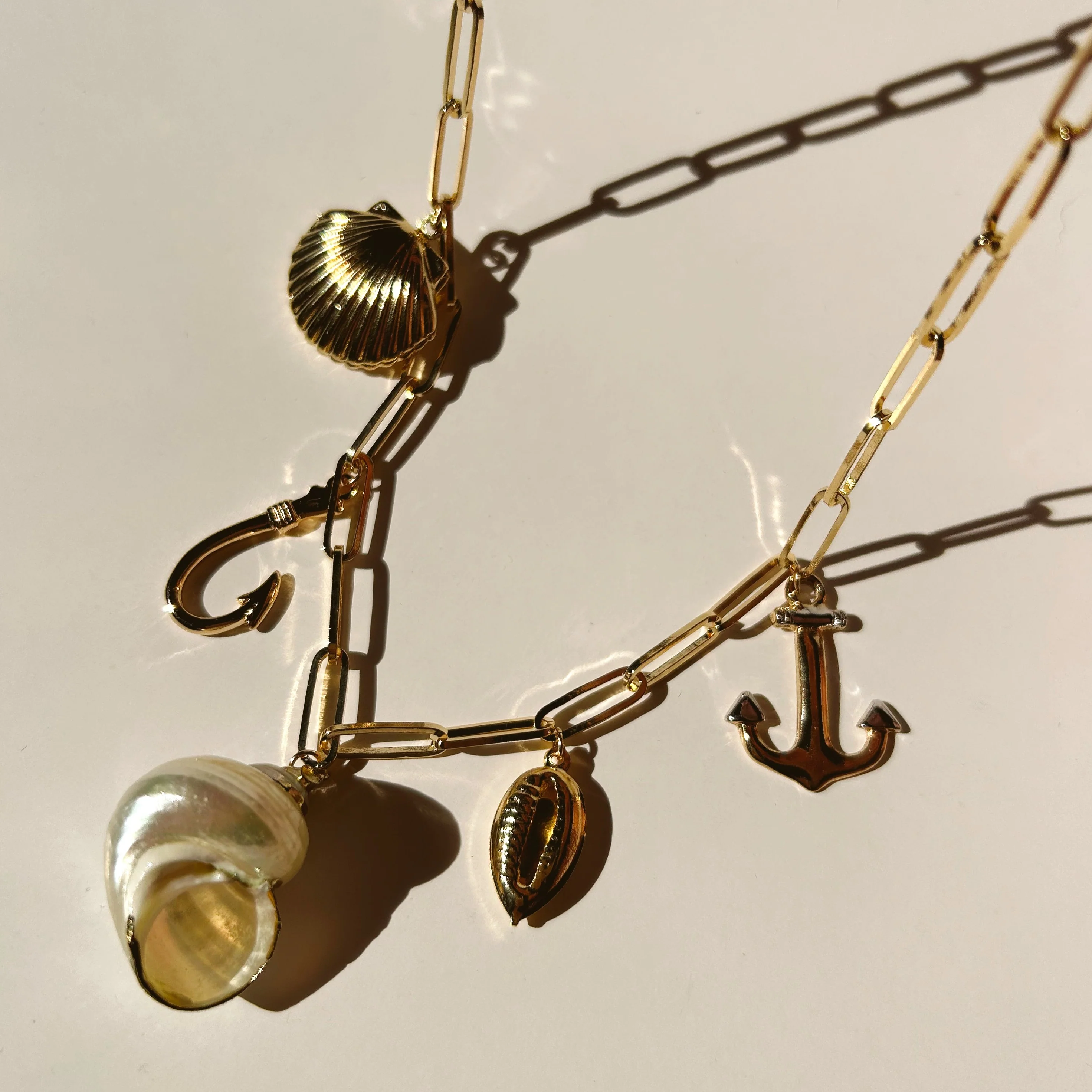 Por el Mar Charm Necklace