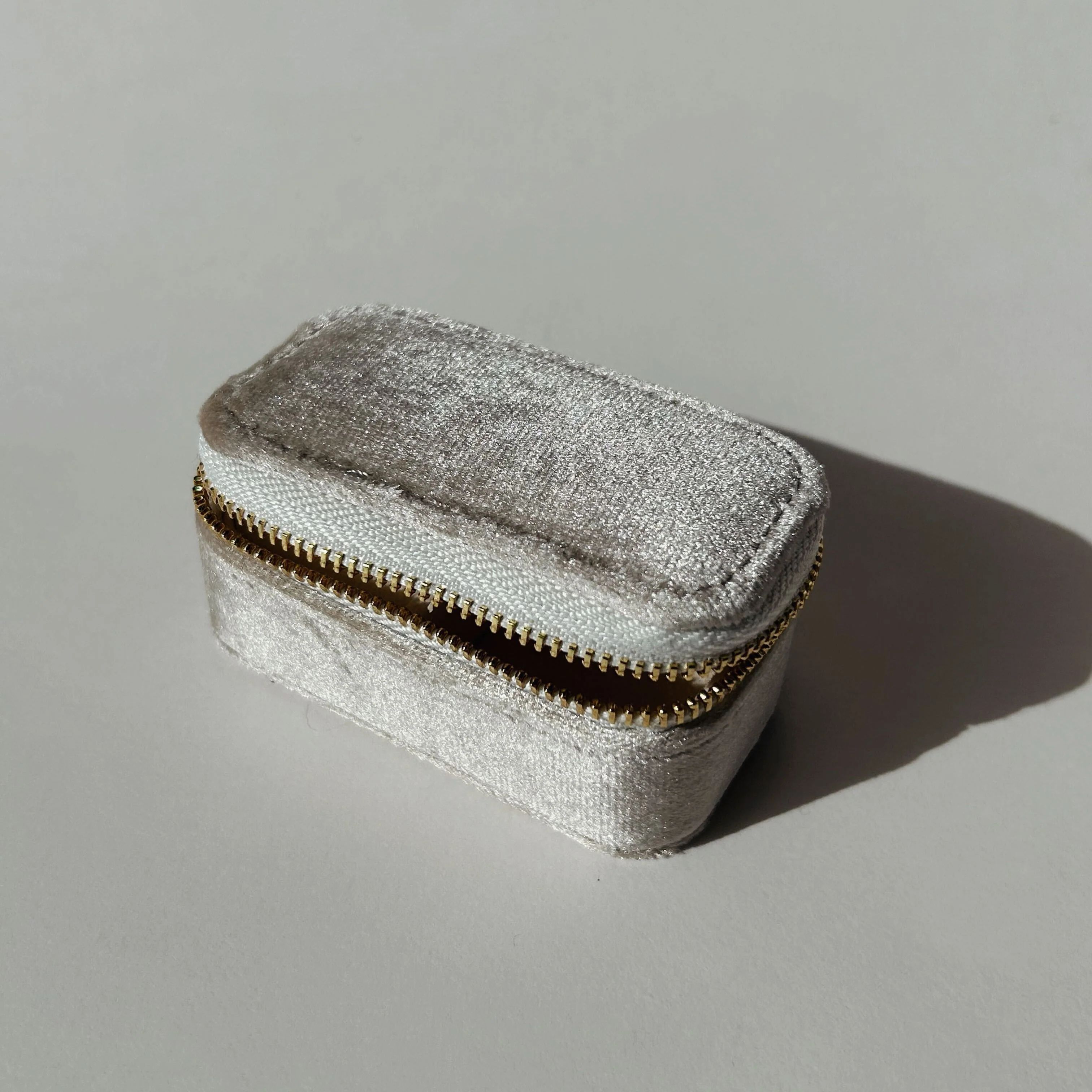 Mini Velvet Jewelry Case