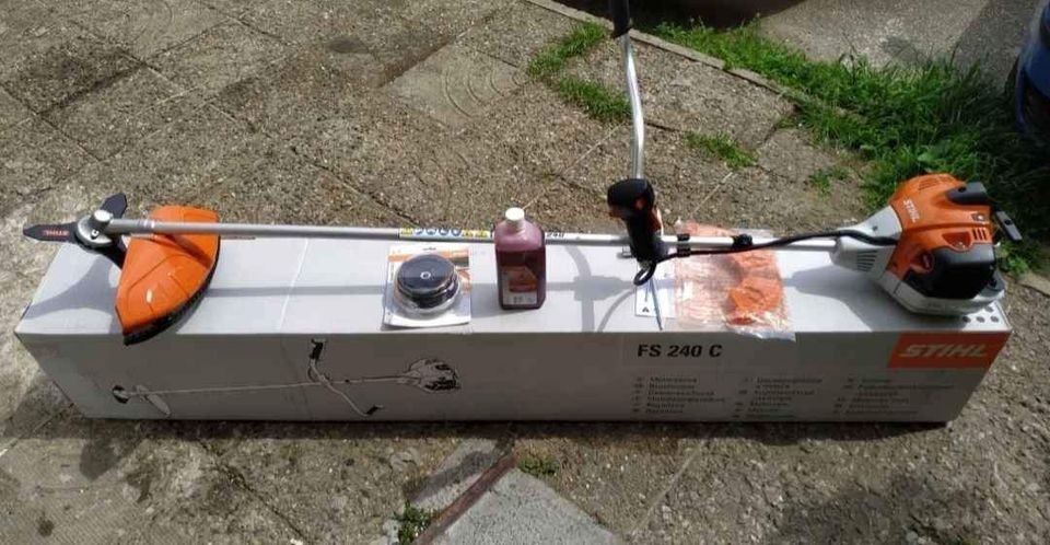 Stihl FS 240 C professional strimmer