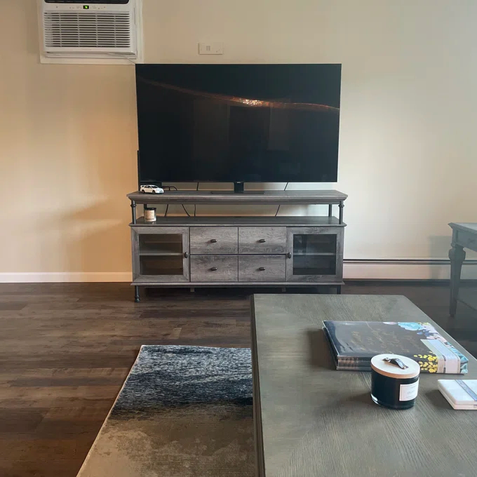 【Furniture】Mancos TV Stand for TVs up to 60