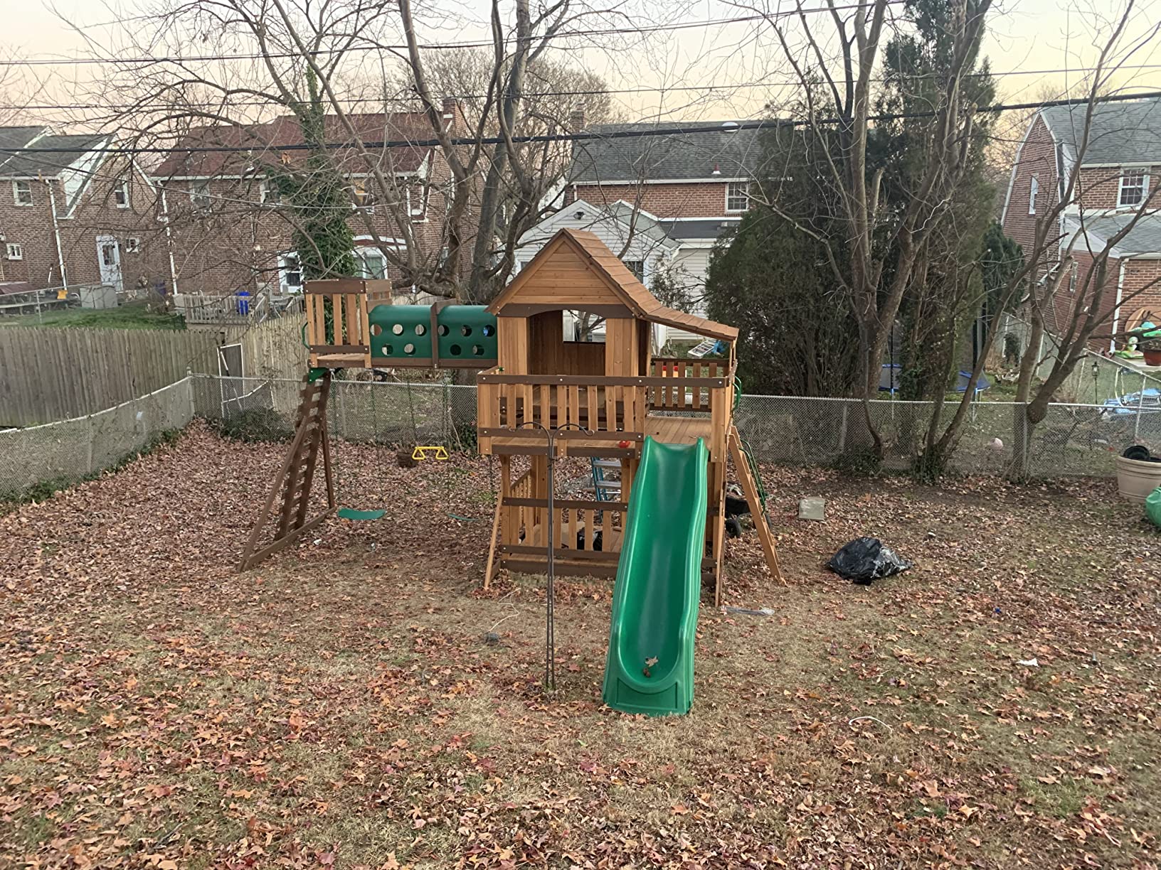 【Baby&Kids】Woodridge Elite All Cedar Wood Swing Set, Upper and Lower Deck, Sandbox, Vented Tunnel