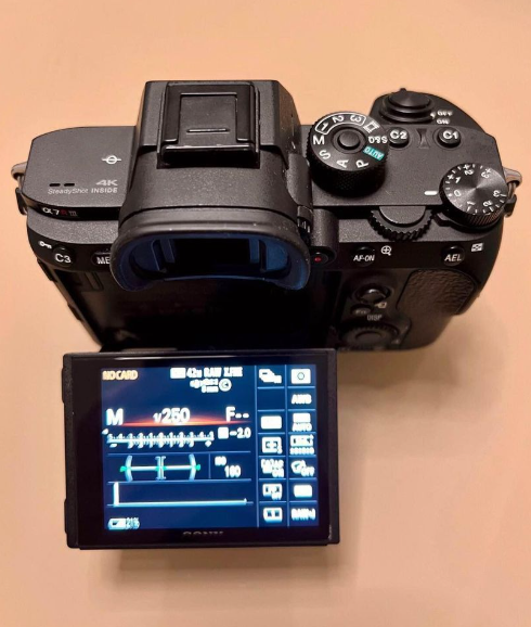 Sony Alpha 7Rlll Mit Garantie genannt