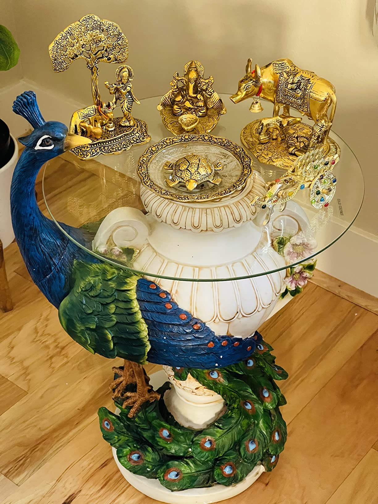 【Furniture】Staverden Castle Peacock Glass Topped Side Table, 25 Inch, Full Color