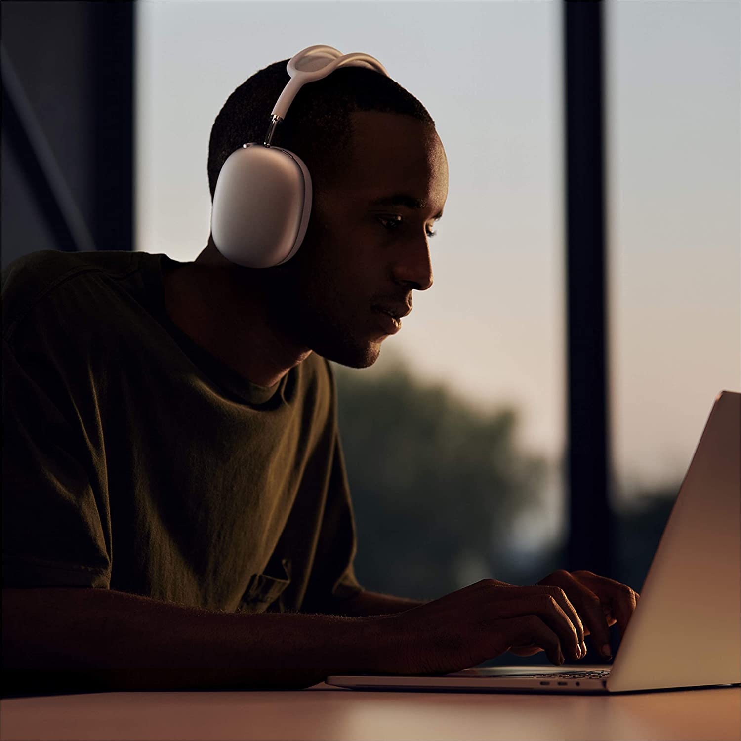 【Electronics】Apple AirPods Max