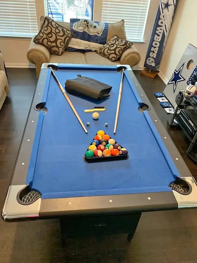 【Sports&Outdoors】Portable Pool Table - Includes Full Set of Balls, 2 Cue Sticks