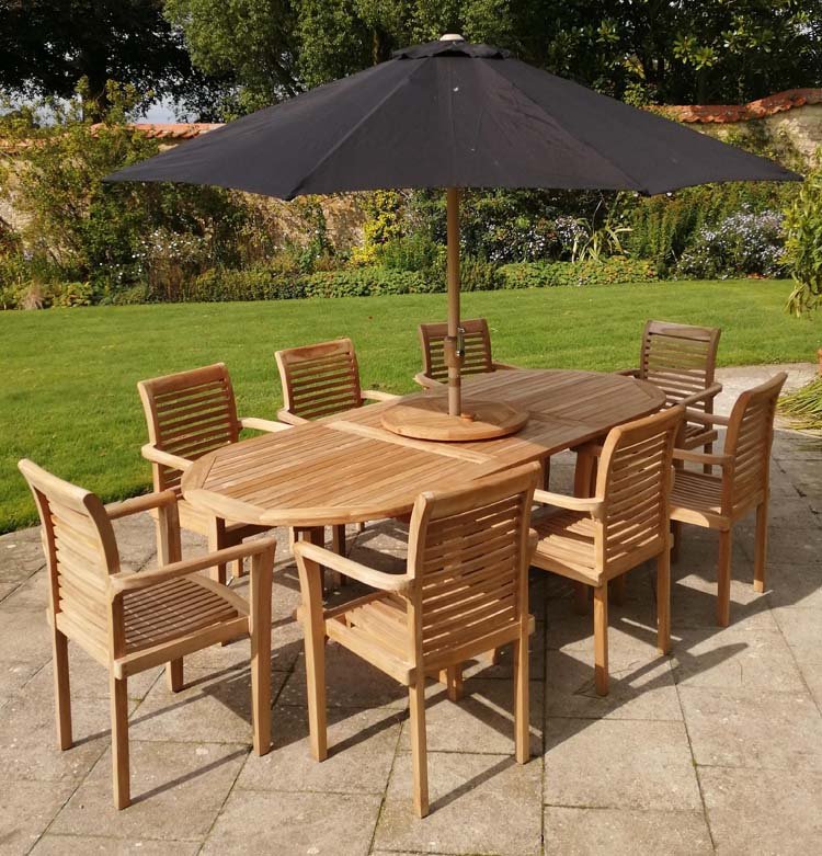 【Home&Garden】【BS】Regal oval double extending table, 8 x teak stacking chairs, free parasol and cushions