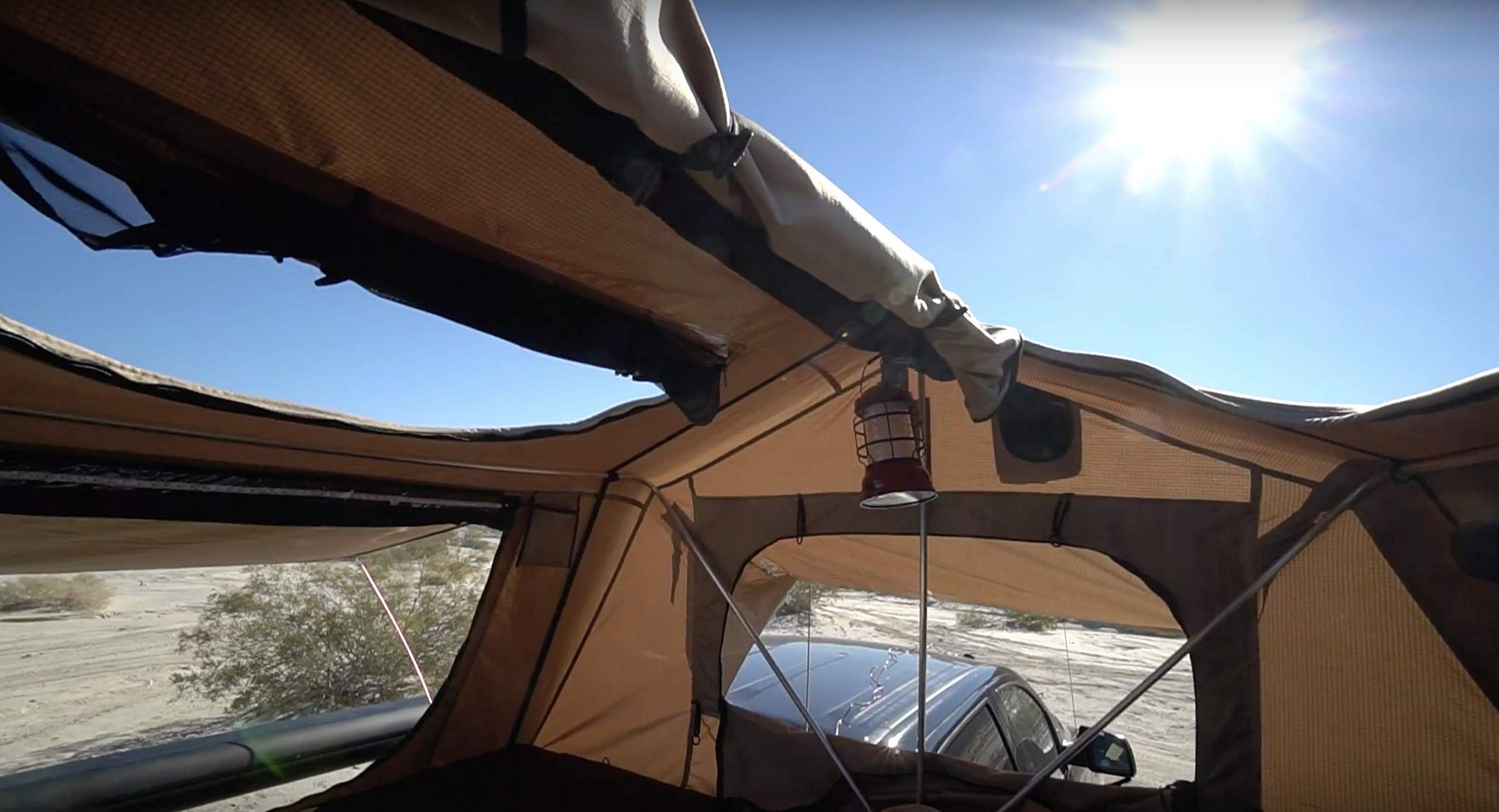 【Sports&Outdoors】Overlander XL Roof Top Tent - Folder With Bedding - Coyote Tan