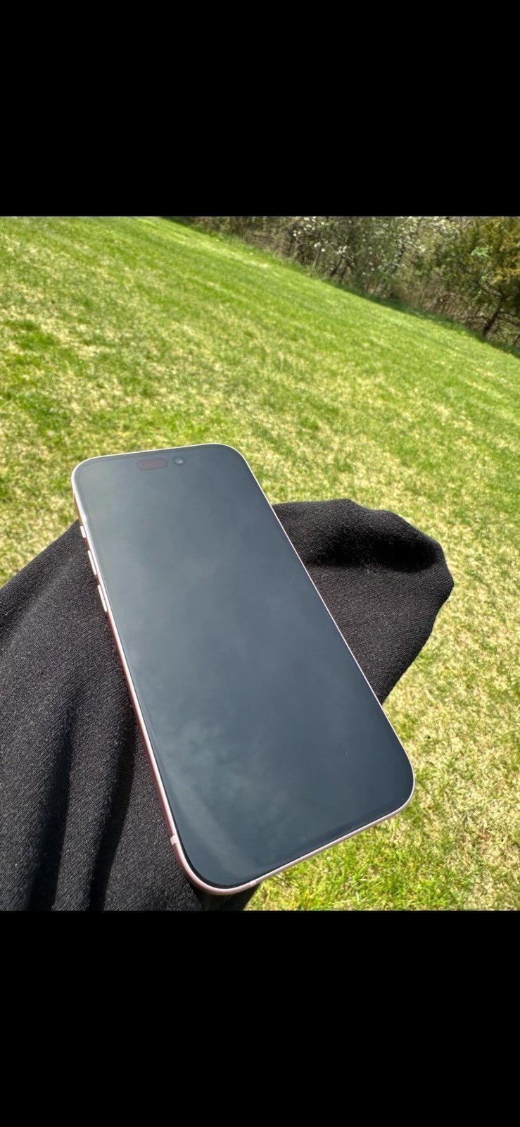 iPhone 15 6H77