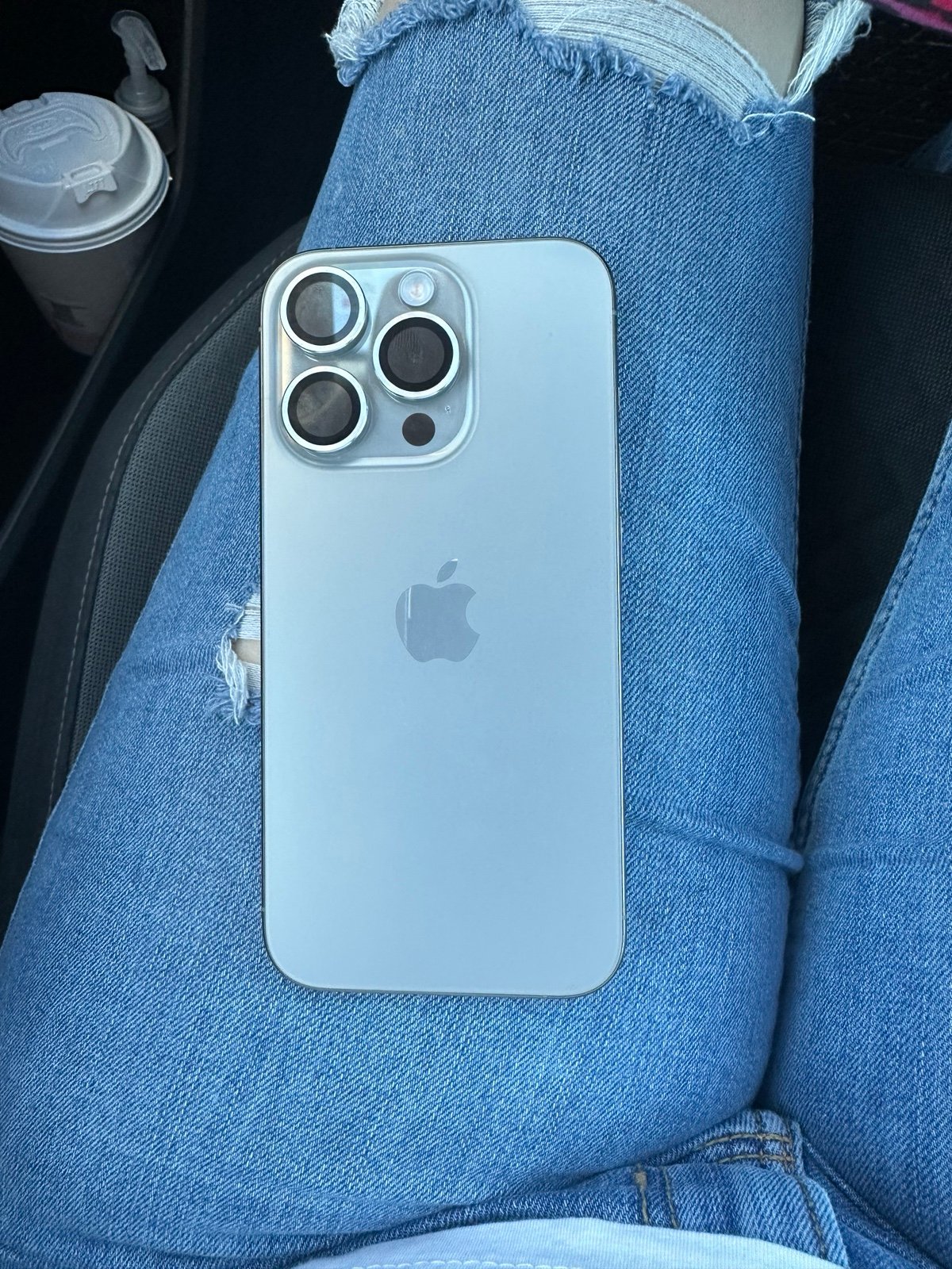 Apple iPhone 15 pro 256gb 7Q68