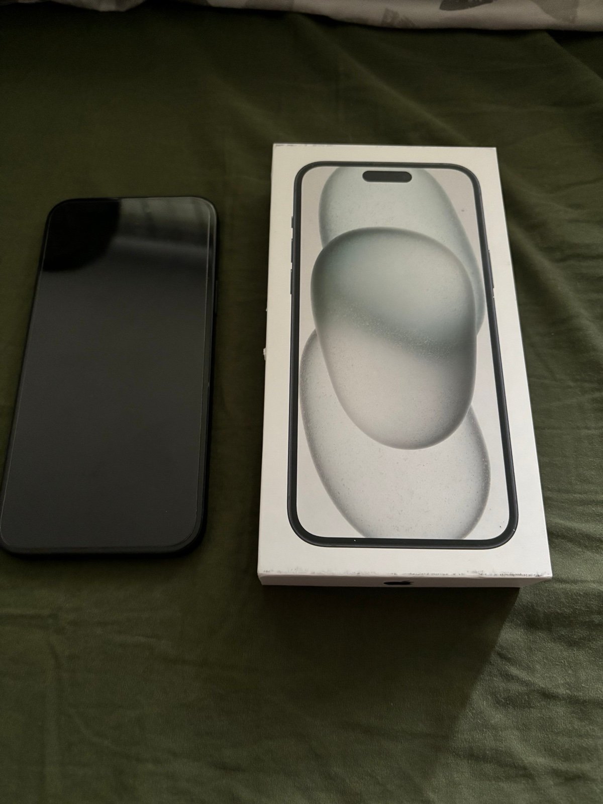 iPhone 15 plus 8F25