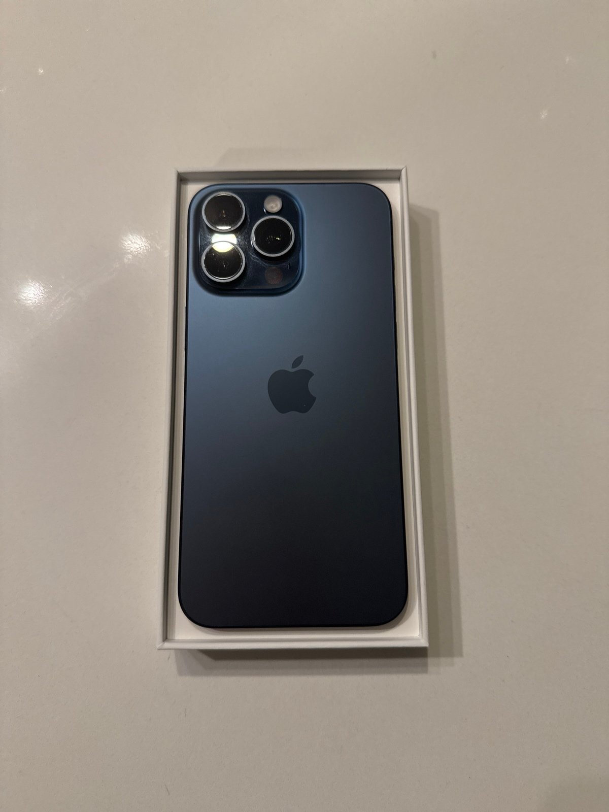 iPhone 15 Pro Max 256GB VERY GOOD CONDITIONS Blue Titanium ( Verizon) 2F95