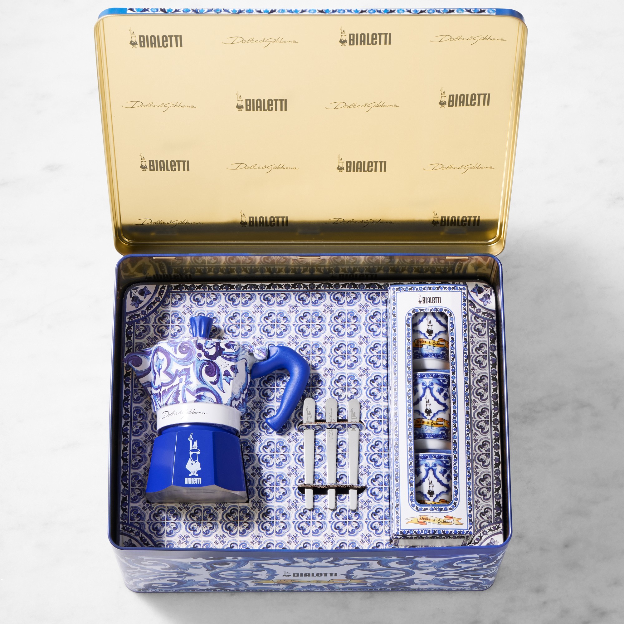 Bialetti Moka Dolce & Gabbana 3-Cup + 3 Espresso Cups & Stirrers Gift Set, Blu Mediterraneo