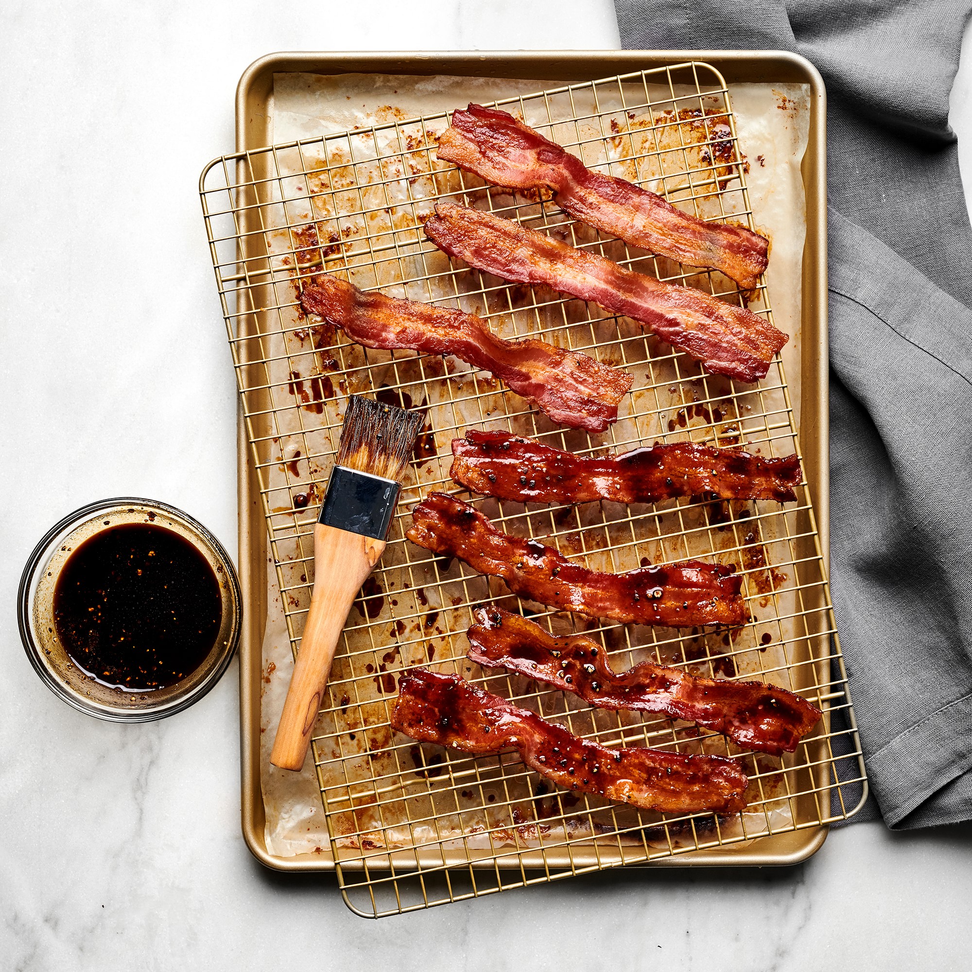 Williams Sonoma Goldtouch® Pro Nonstick Non Corrugated Three Quarter Sheet with Cooling Rack