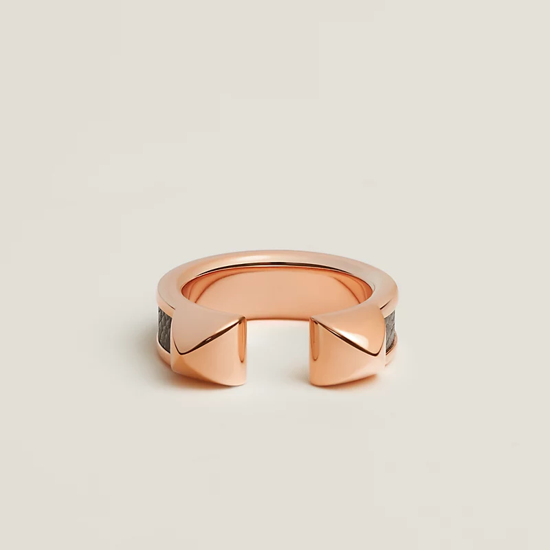 Athena double stud ring