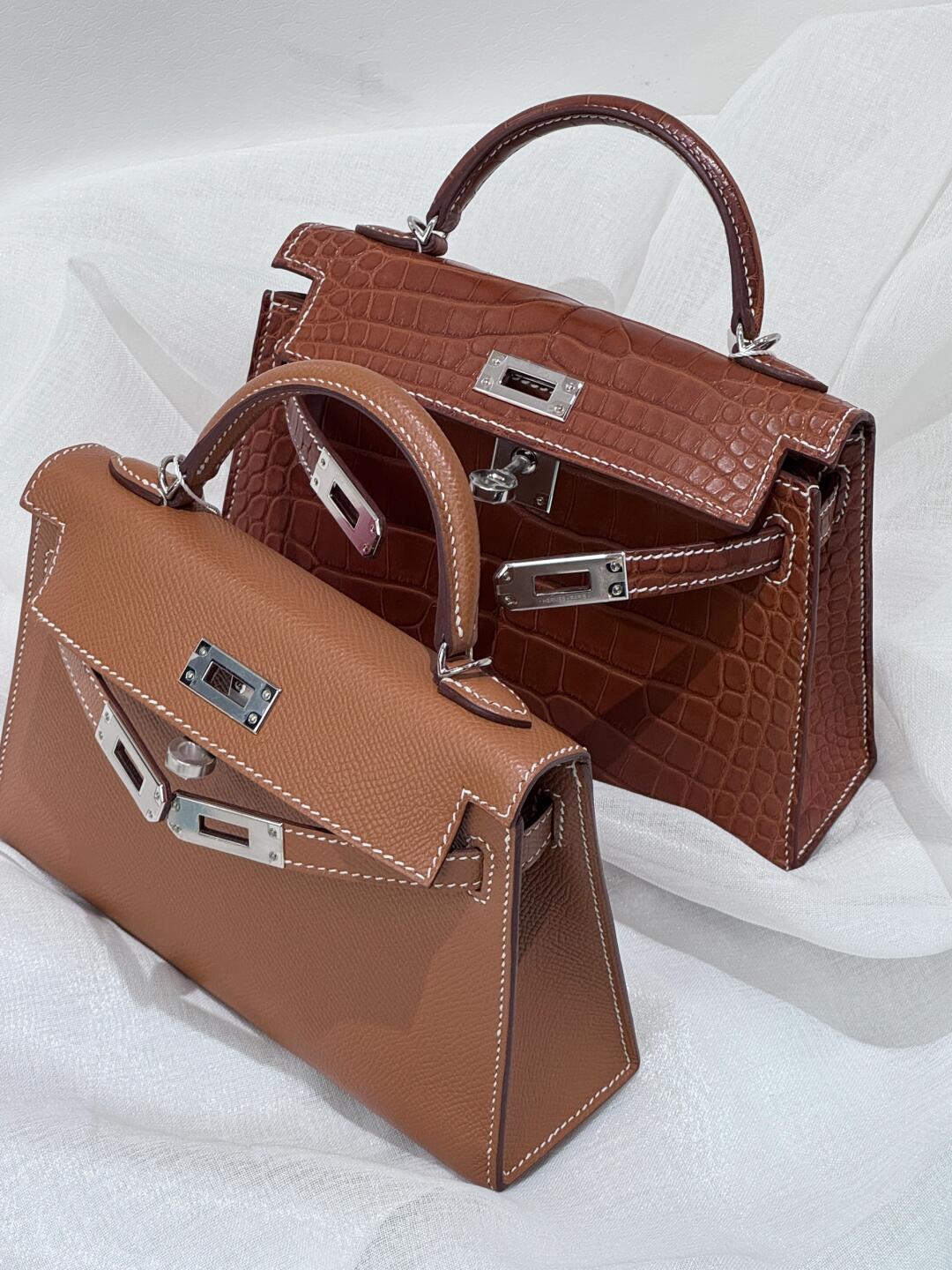 Minikelly II Saddle Alligator