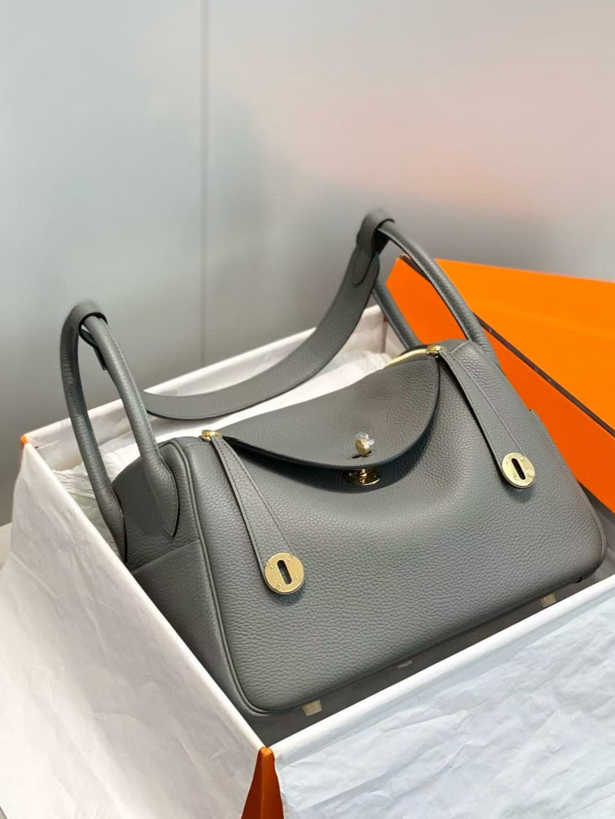 Lindy 19-26 customize