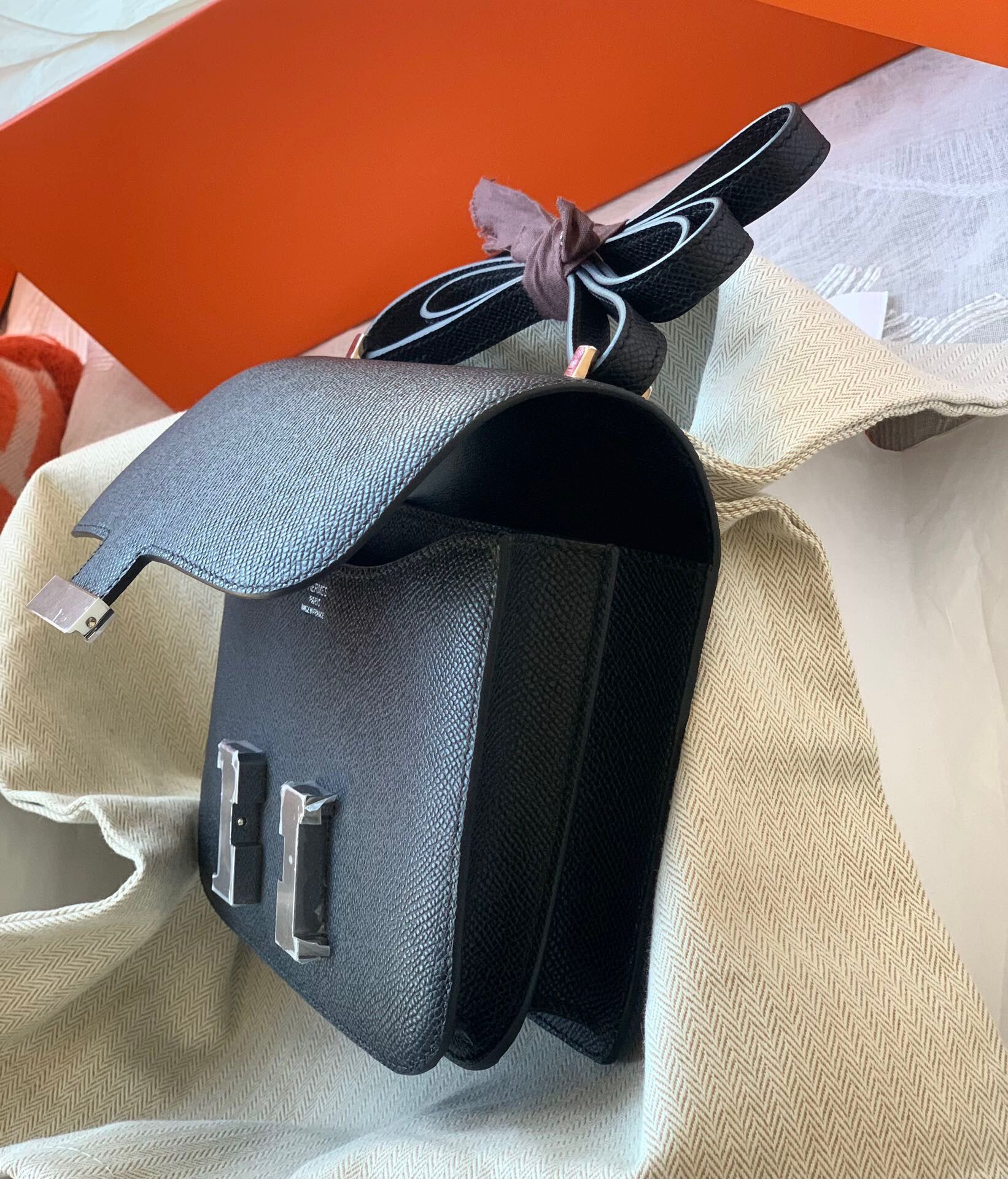 Constance Mini 19-24