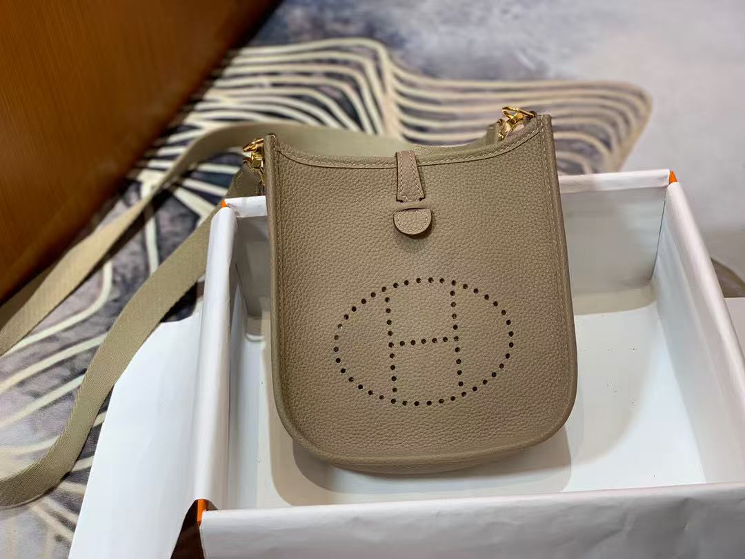 Evelyn 16-29 Custom-made