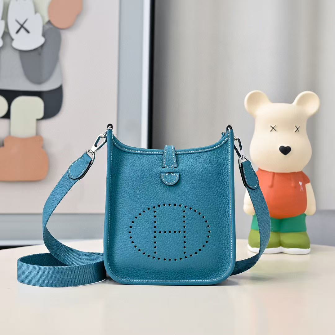 Evelyn 16-29 Custom-made