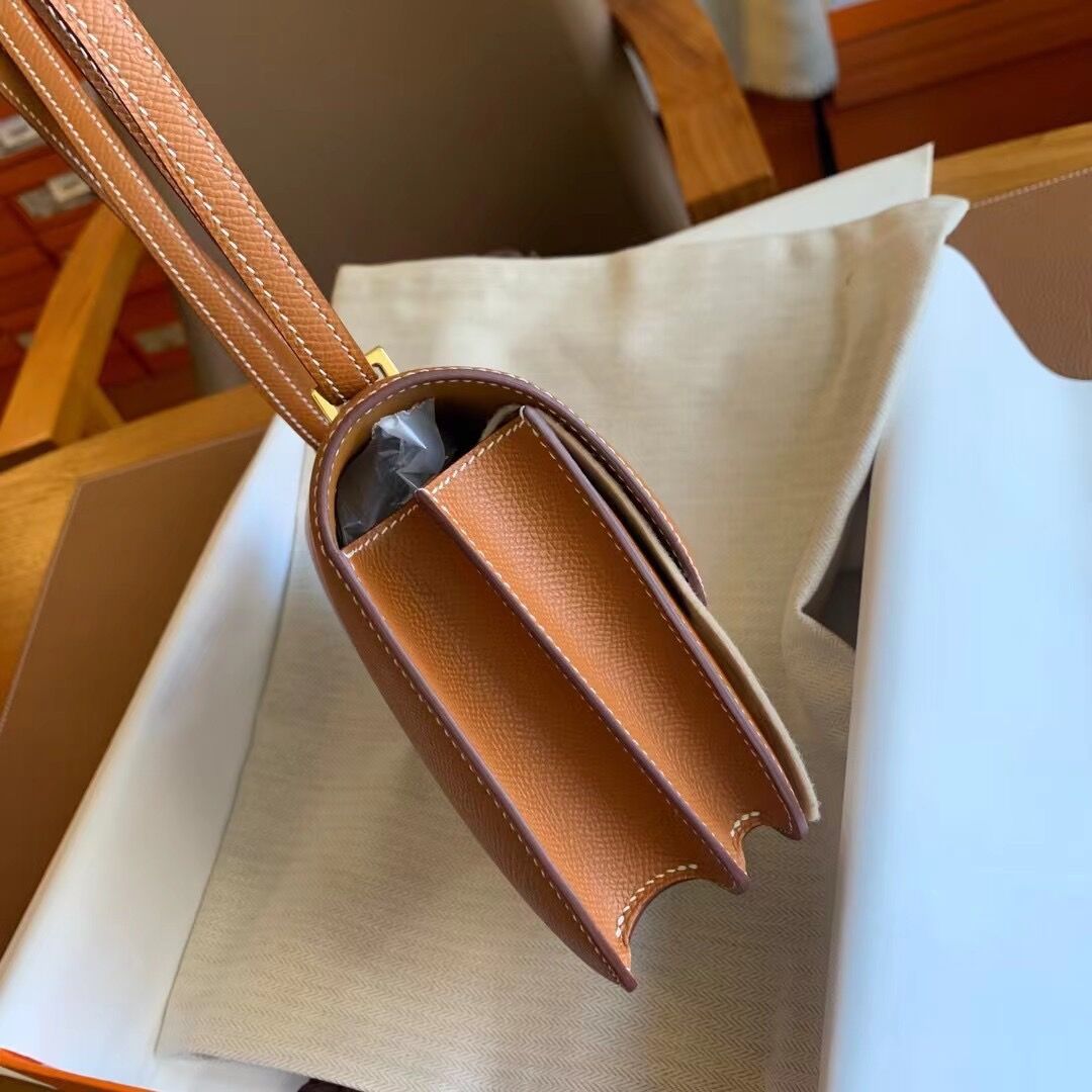 Constance Mini 19-24