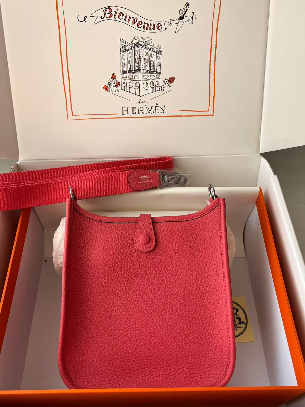 Evelyn 16-29 Custom-made