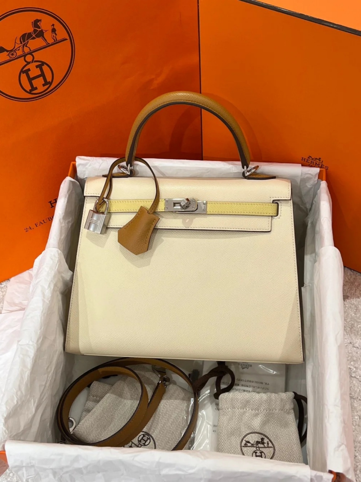 Kelly 25-28 custom calfskin