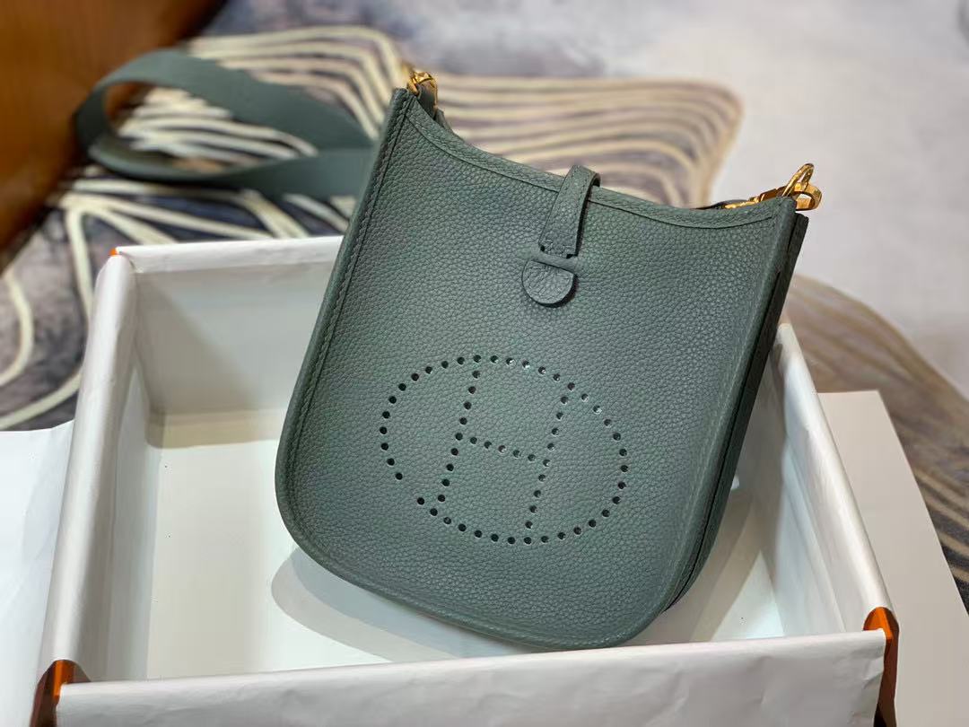 Evelyn 16-29 Custom-made