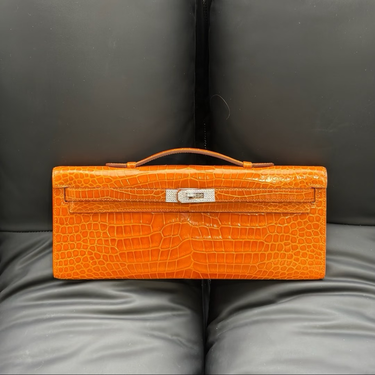 Kelly cut shiny crocodile leather