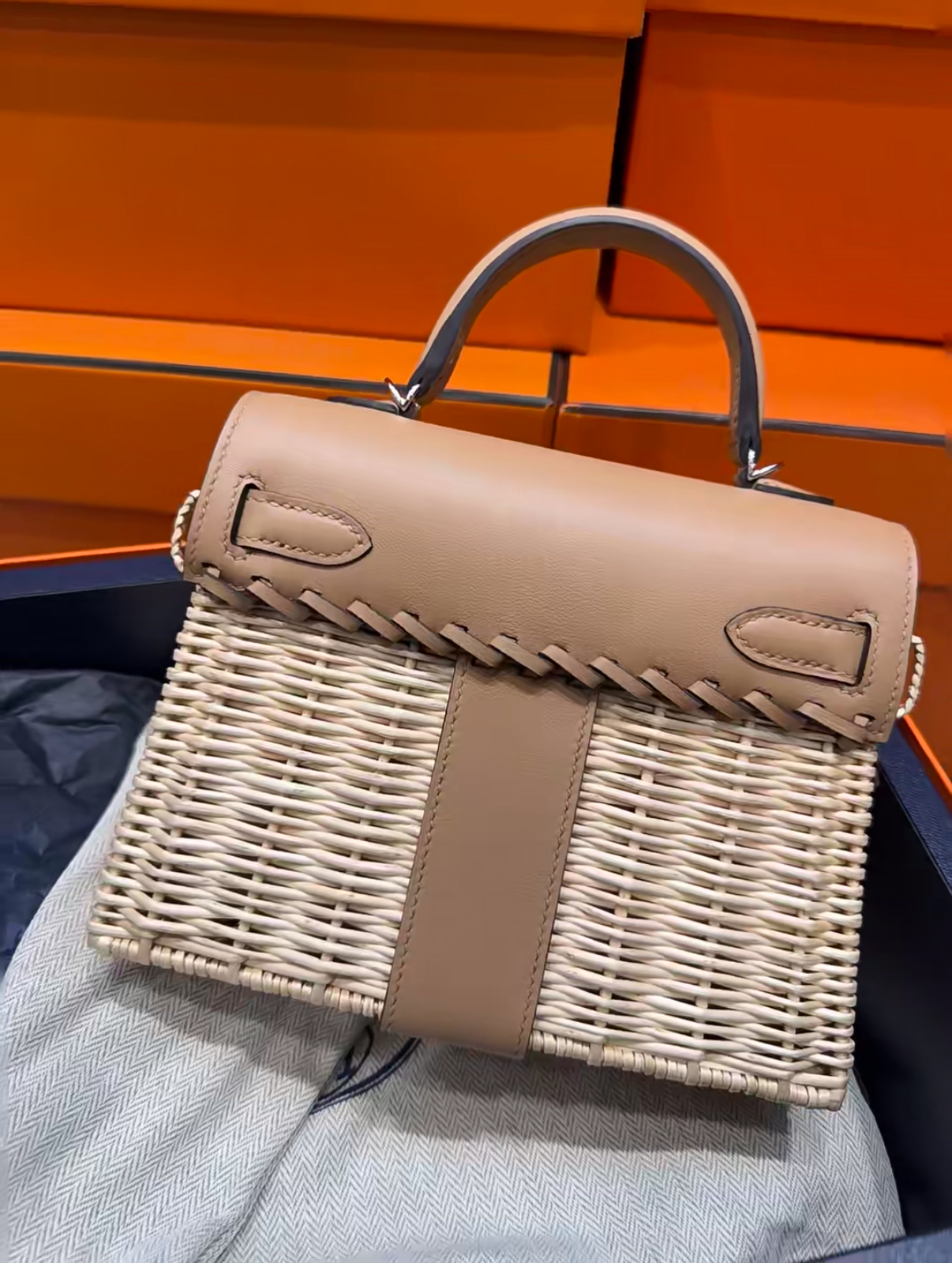 Kelly 30-35 Picnic Milk Tea