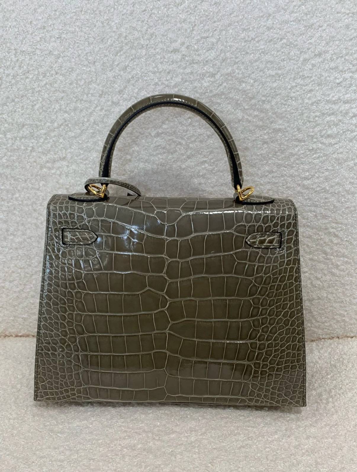 Kelly 25-28 turtledove grey crocodile leather