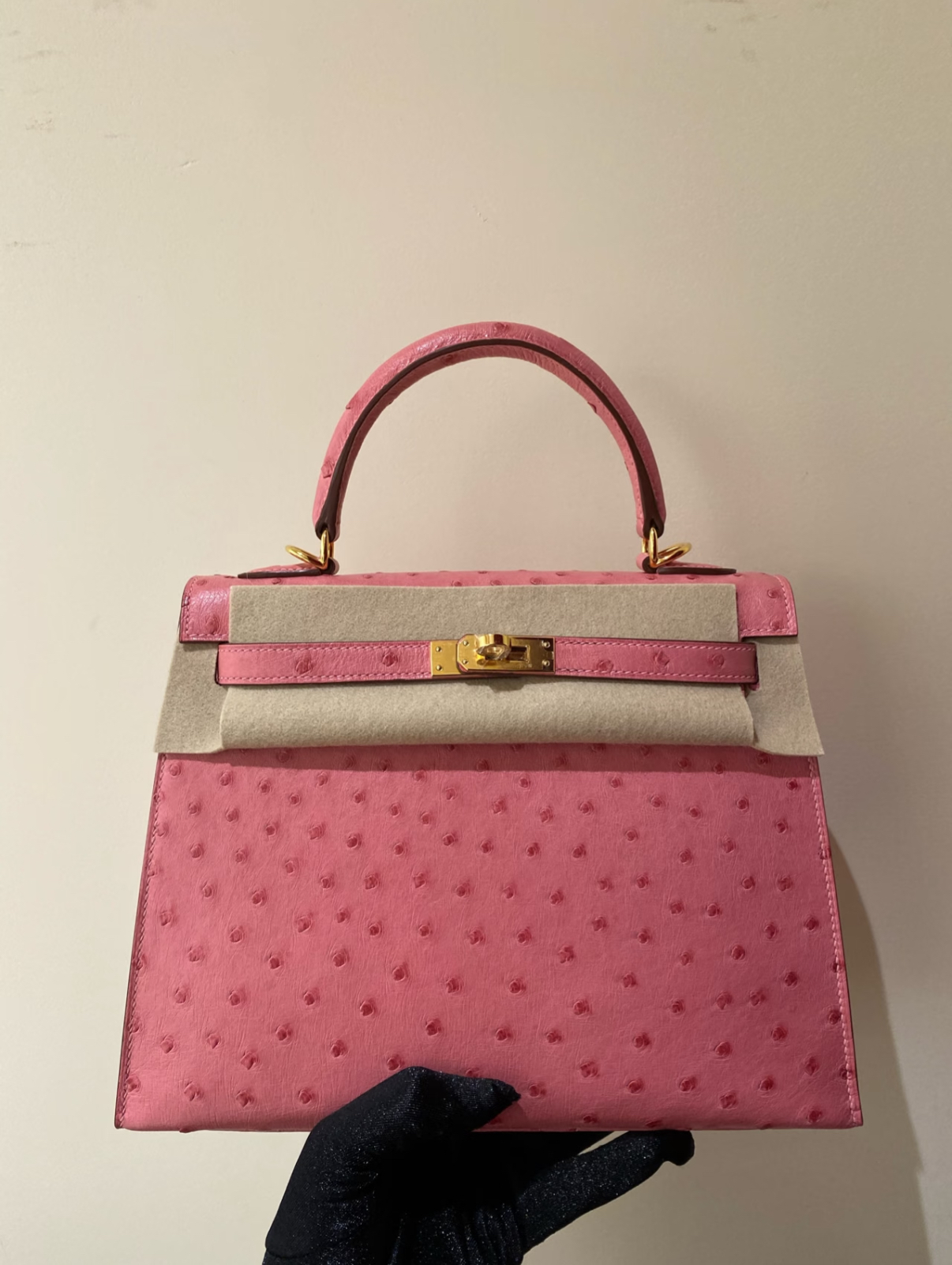 Kelly 25-28 Ceramic Pink Ostrich Leather Custom Gold buckle