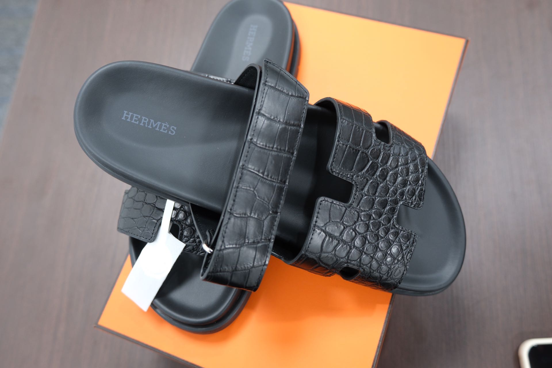 Black crocodile leather slippers, size 44, limited-time special offer, in stock.