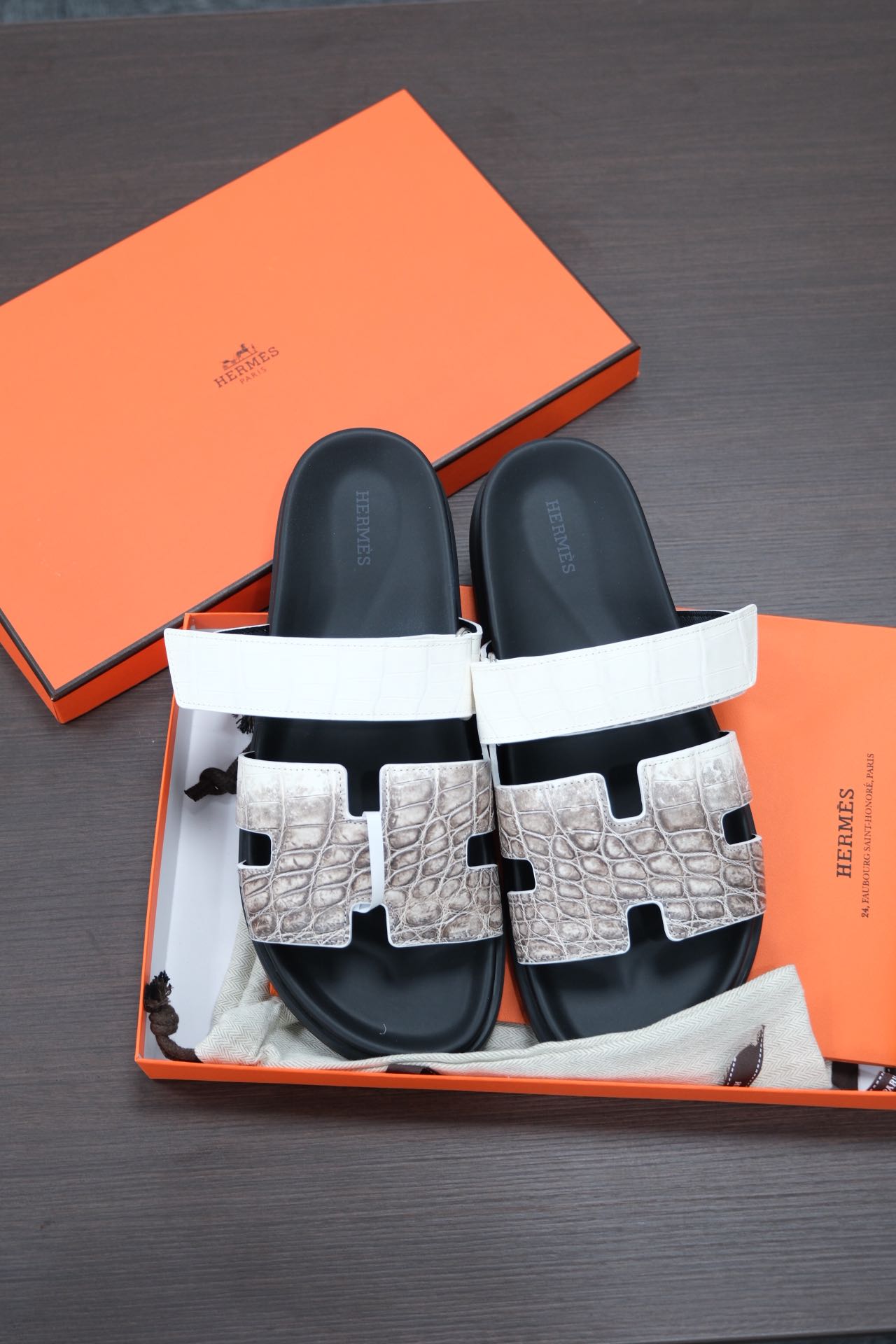 Himalayan slippers, size 44, limited-time special offer, in stock.