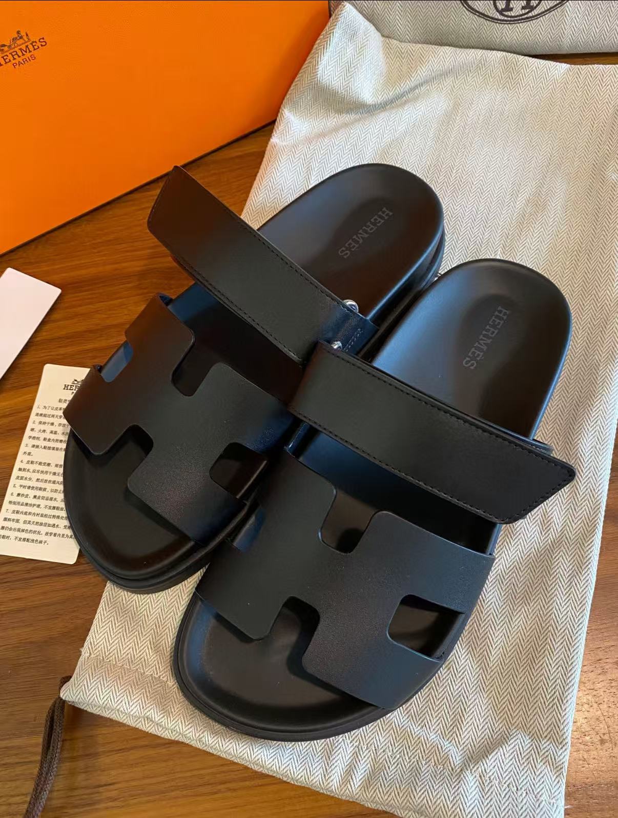 Men's slippers black