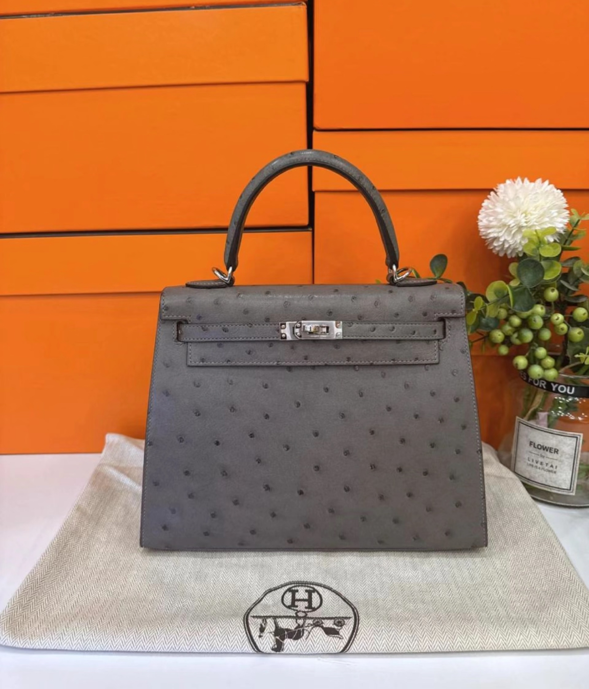 Kelly 25-28 Cumulus gray Ostrich leather custom