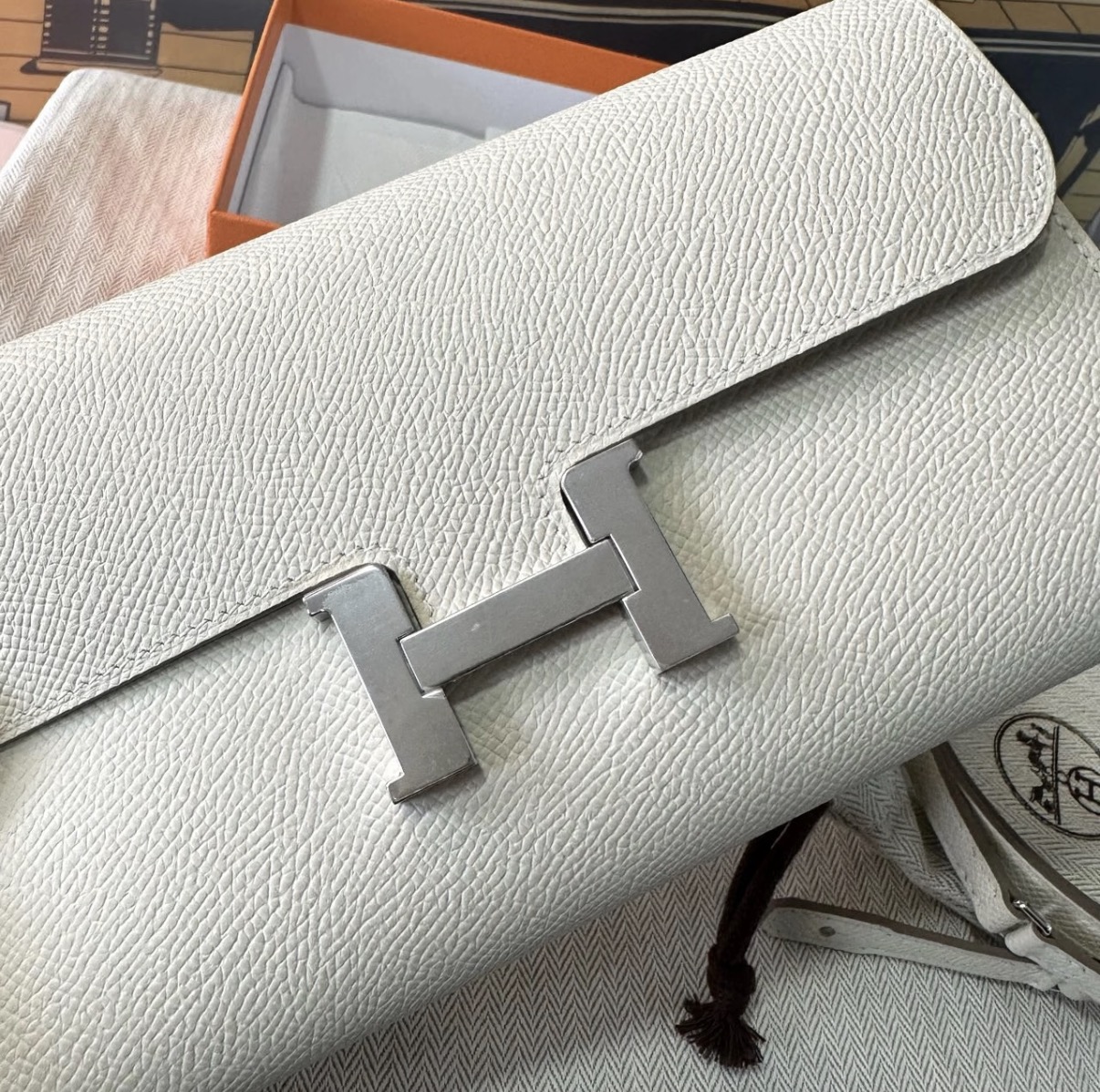 Conestance to go Milkshake White silver hardware Custom