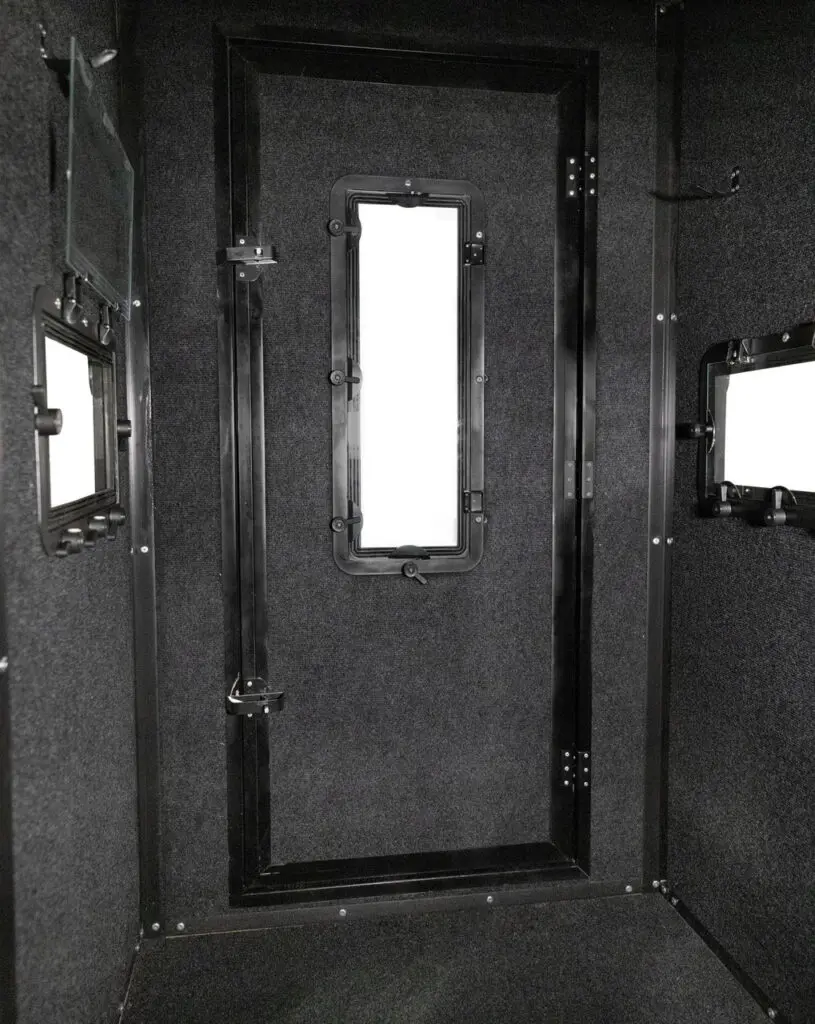 STRIKER STEEL BOX BLIND