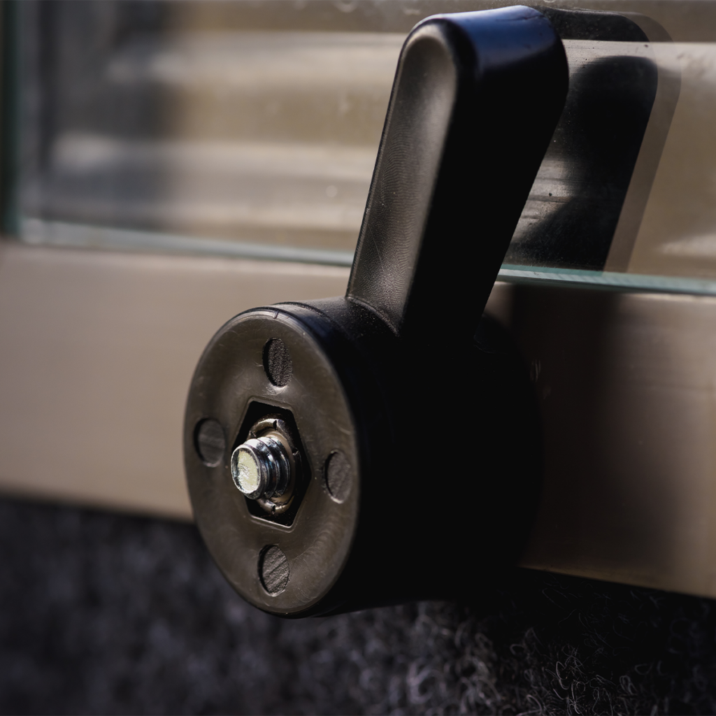 PENTHOUSE STEEL BOX BLIND