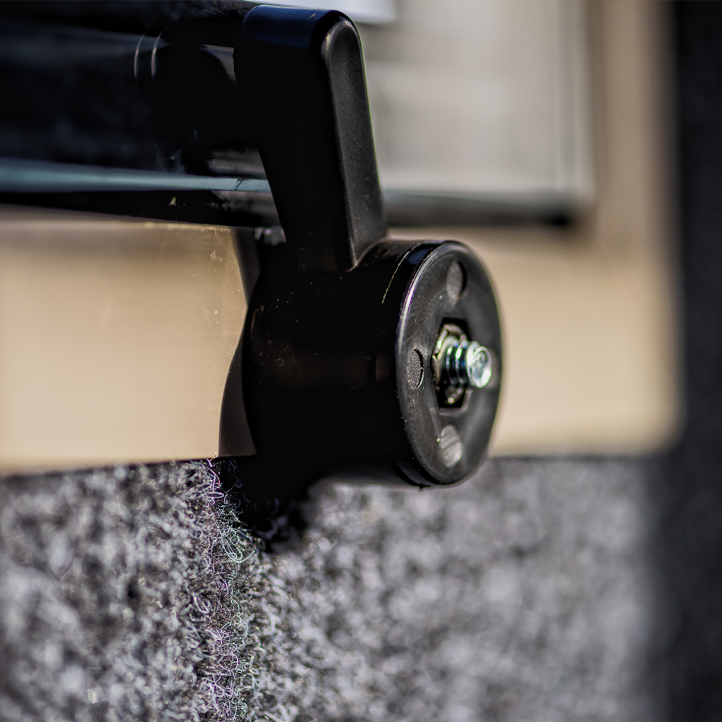 PENTHOUSE STEEL BOX BLIND