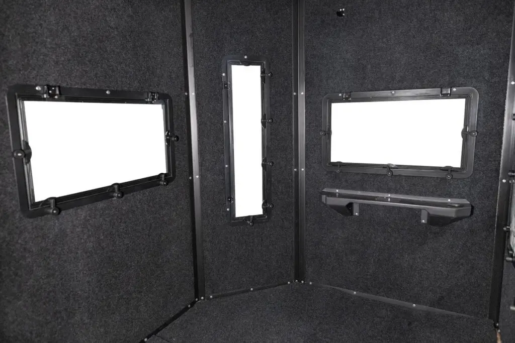 PENTHOUSE STEEL BOX BLIND