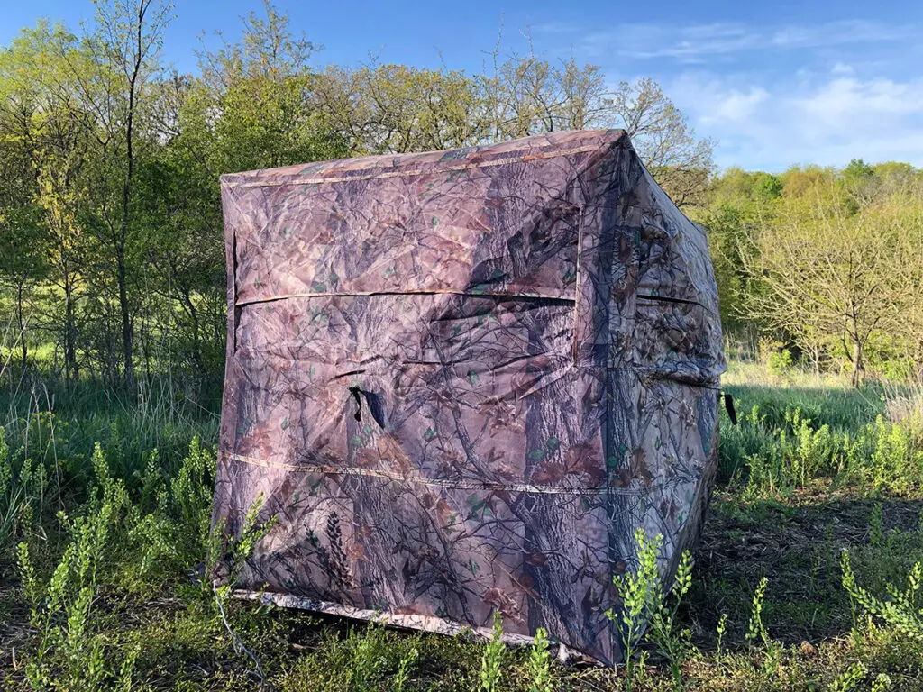 PREVUE 3 – SEE THROUGH BLIND