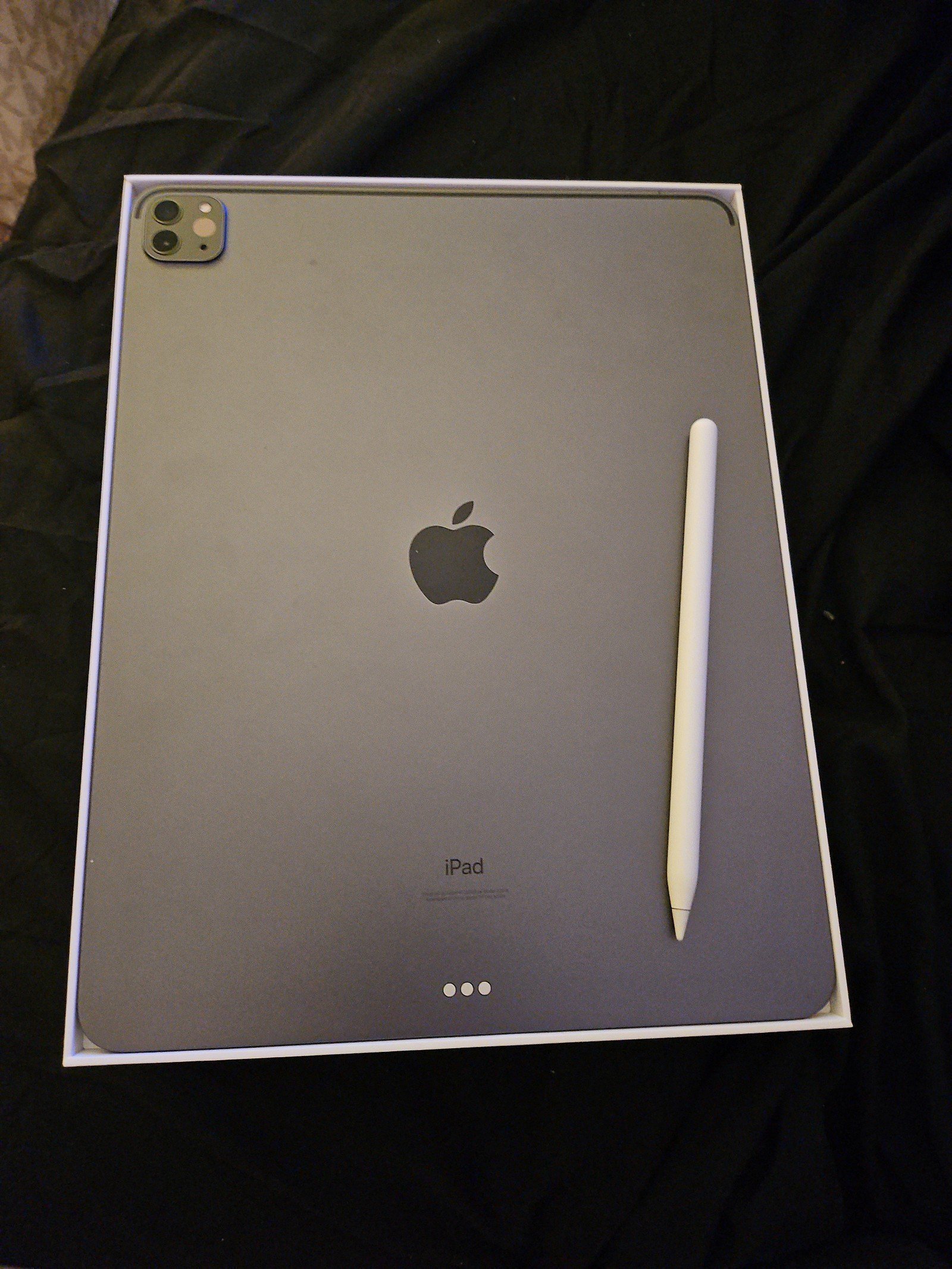 Apple iPad Pro 5th Generation 128 GB 1J53