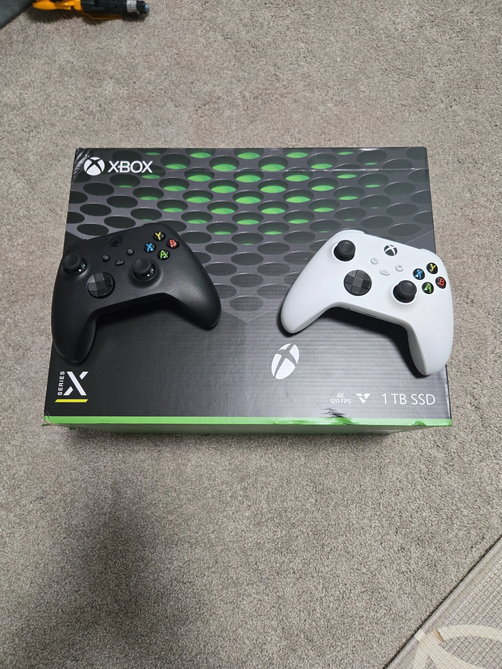 Xbox Series X 8F31