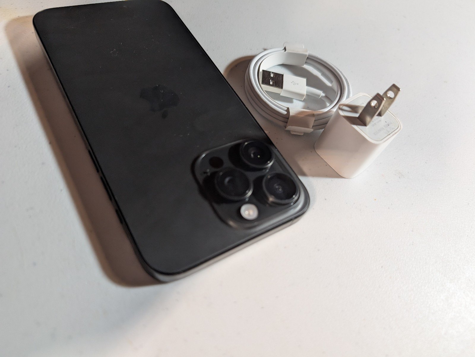 iPhone 15 pro Max 256 GB unlocked 100% battery health 5O71