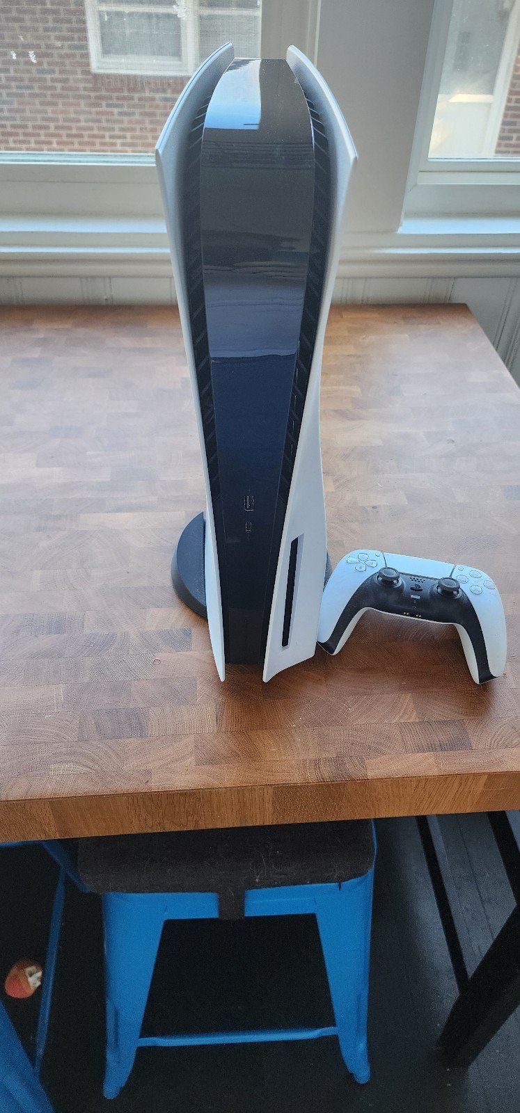 Playstation 5 original with disc drive 3Q17